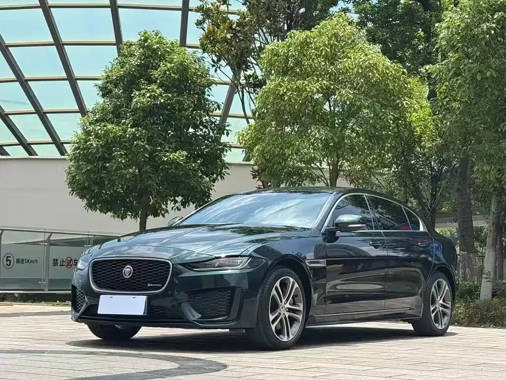 Jaguar XEL — фото 1