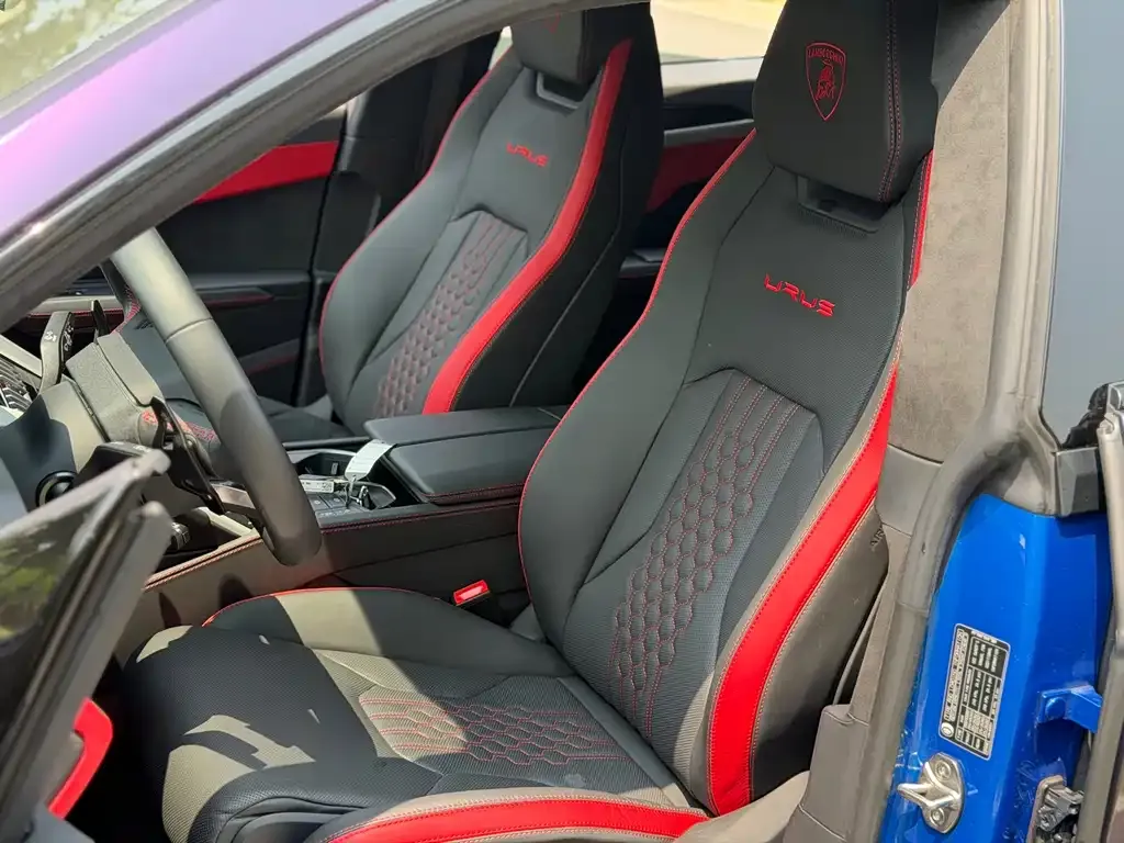 Lamborghini Urus — фото 6