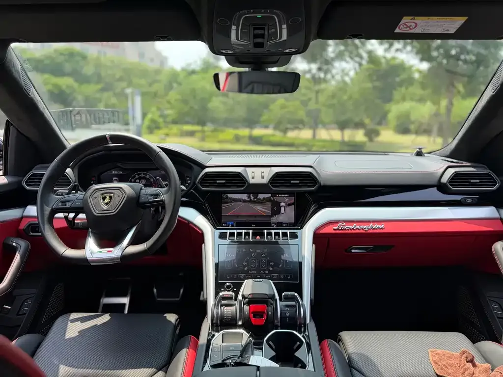 Lamborghini Urus — фото 5
