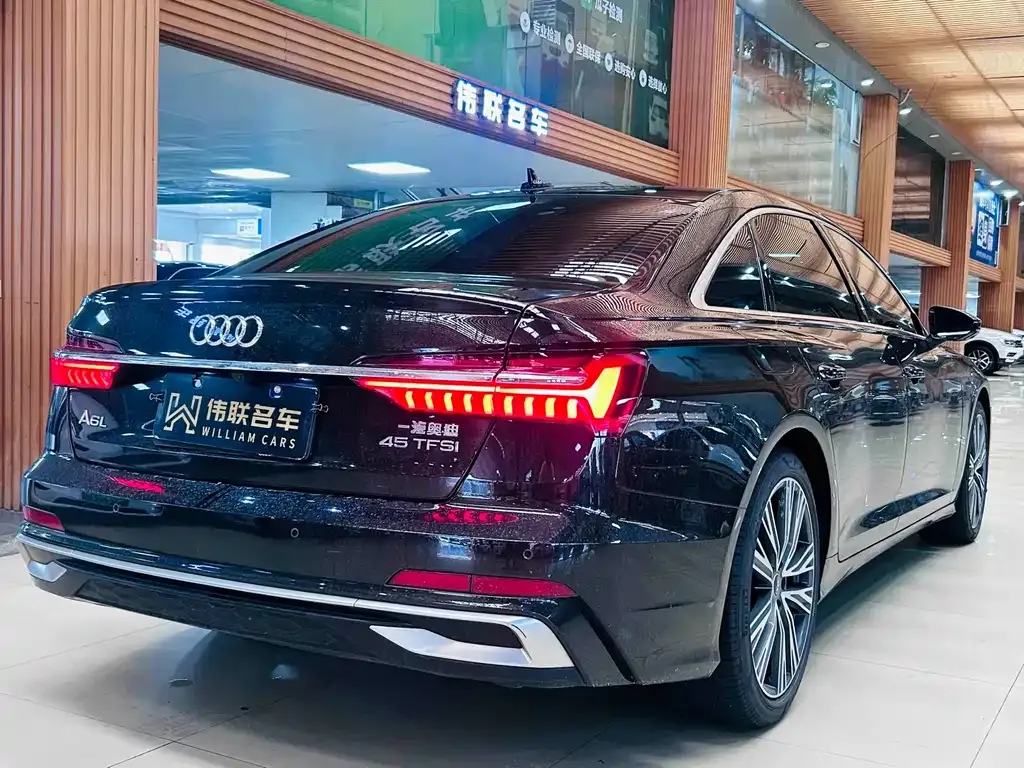 Audi A6L — фото 4
