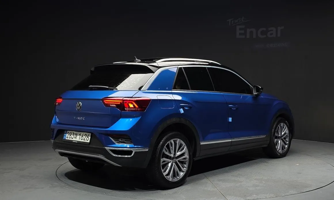 Volkswagen T-Roc — фото 4