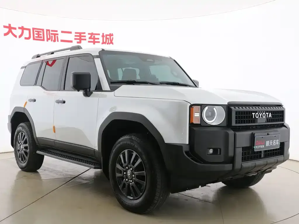Toyota Prado 2024 из CN, фото 8