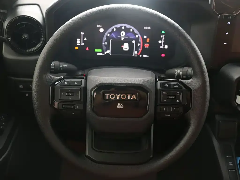 Toyota Prado 2024 из CN, фото 2