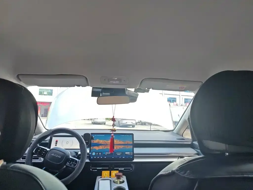 Aion Y — фото 8