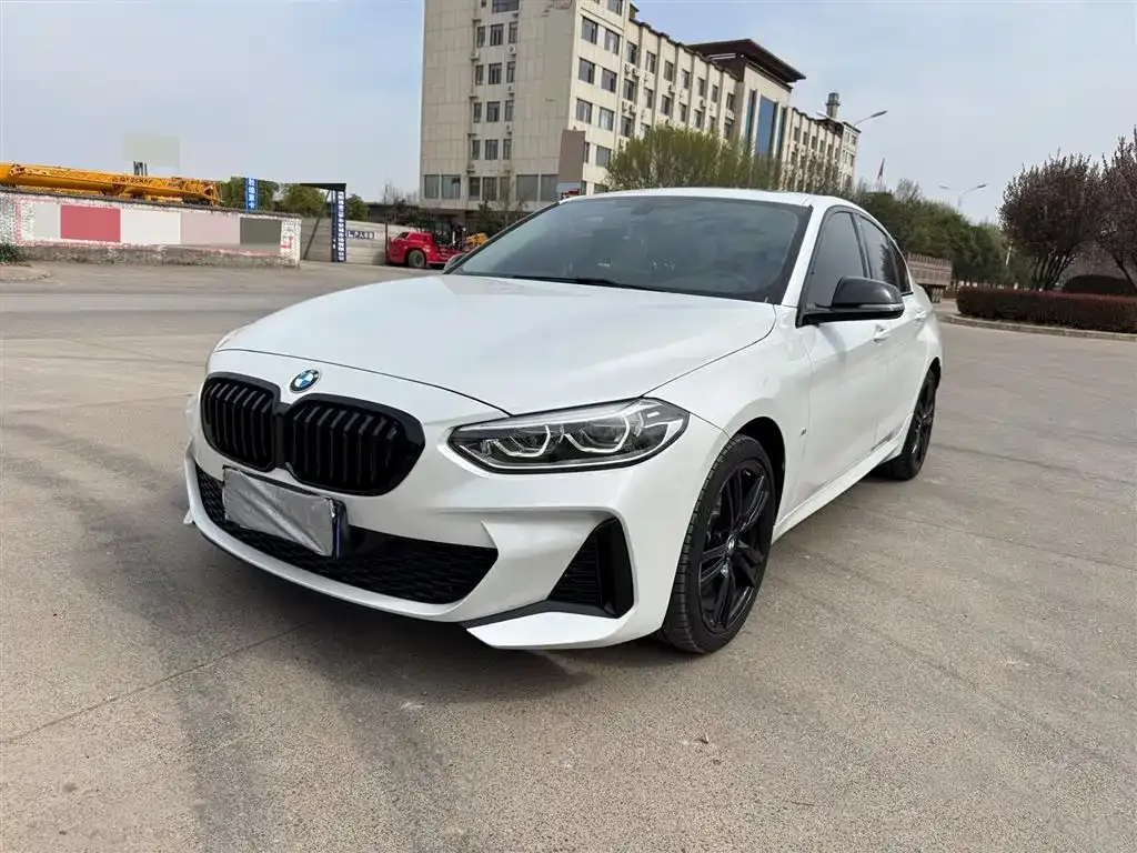 BMW 1 Series — фото 1