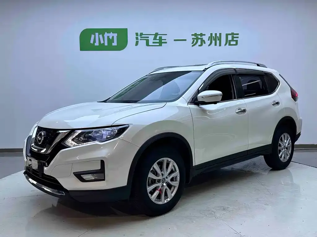 Nissan X-Trail — фото 1
