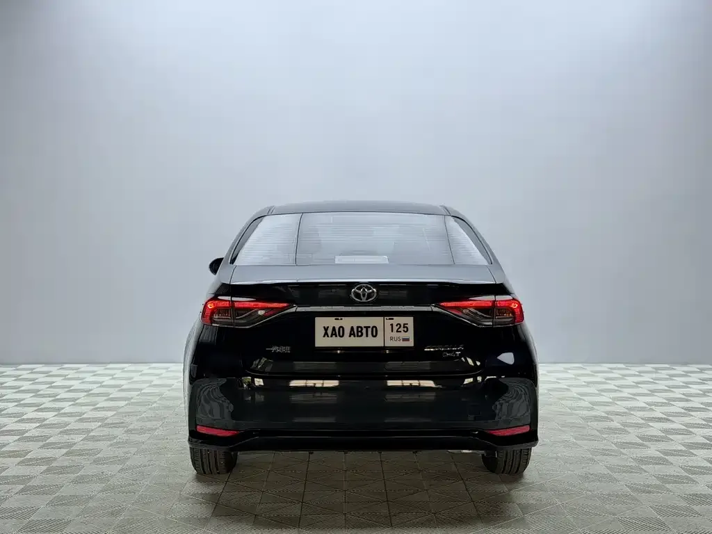 Toyota Corolla — фото 3