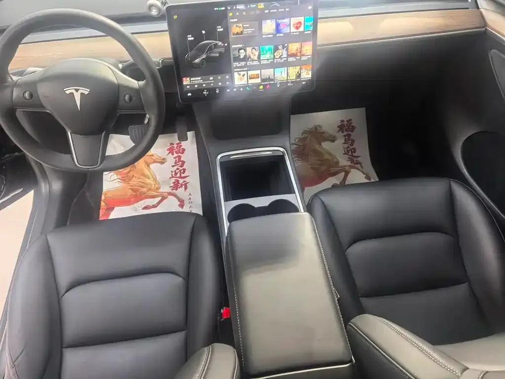 Tesla Model Y — фото 2