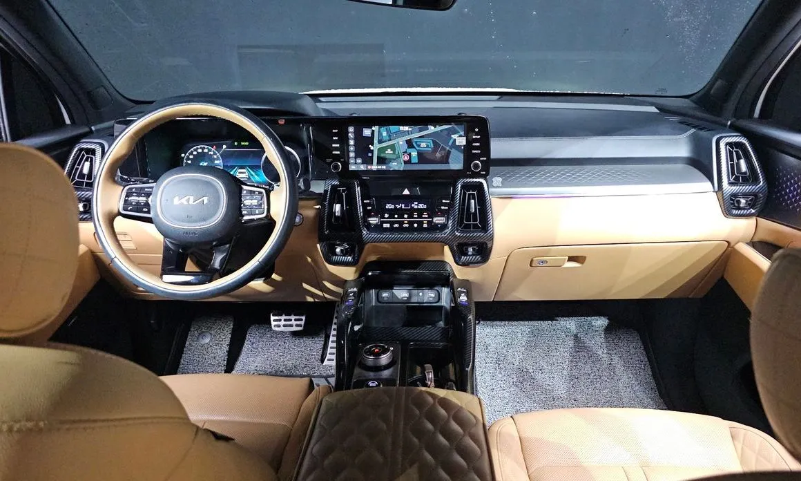 Kia Sorento — фото 6