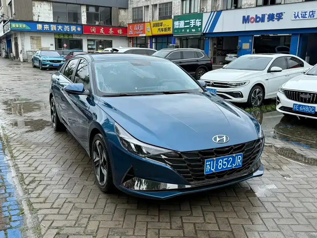Hyundai Elantra — фото 7