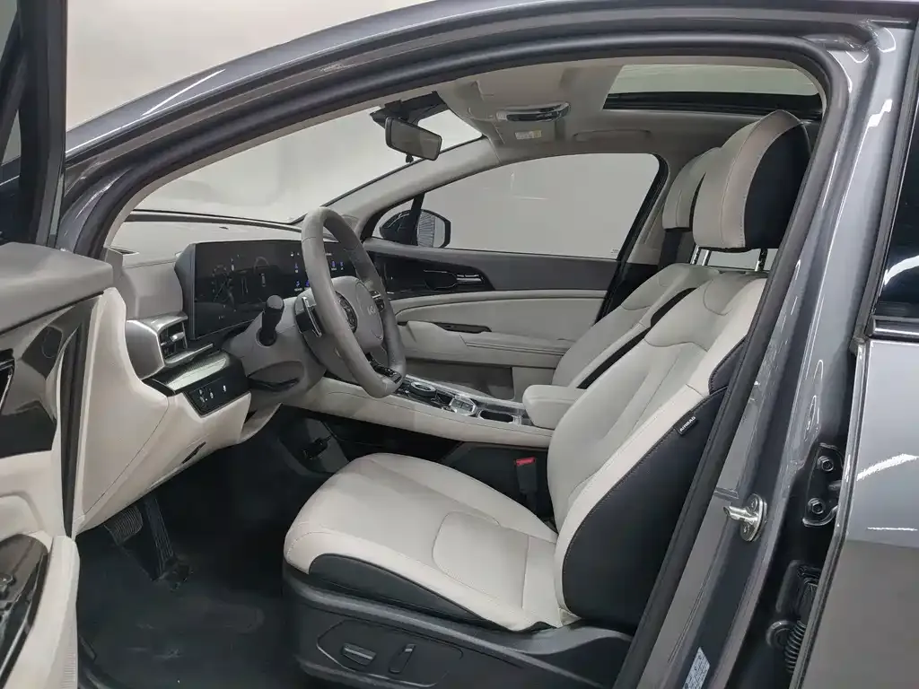 Kia Sportage — фото 10