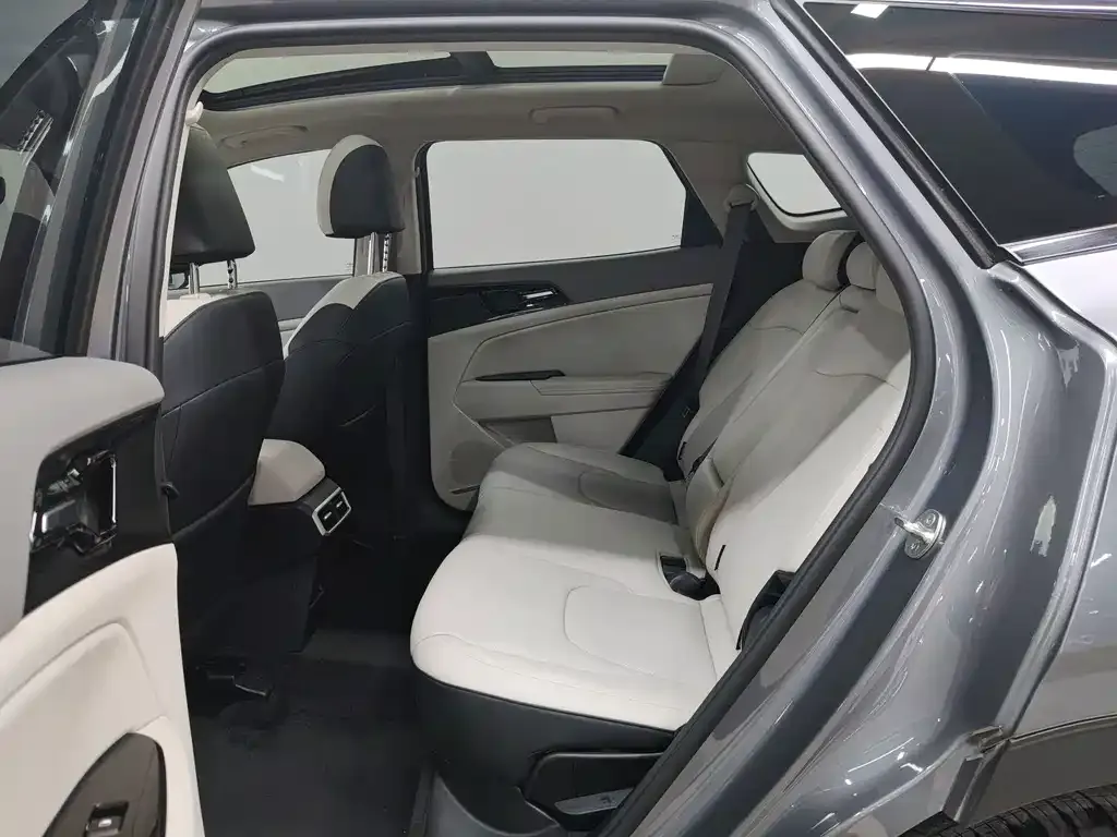Kia Sportage — фото 6