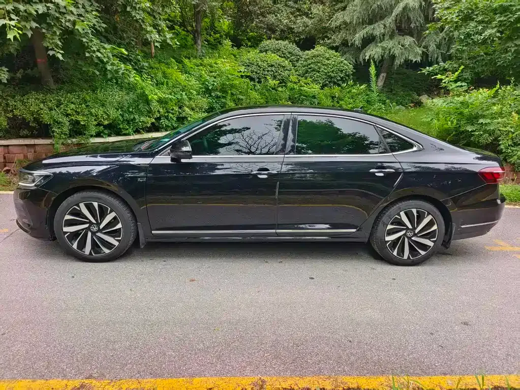 Volkswagen Passat — фото 9