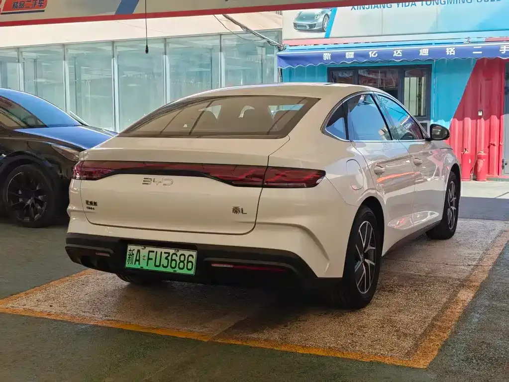 BYD Qin L — фото 9