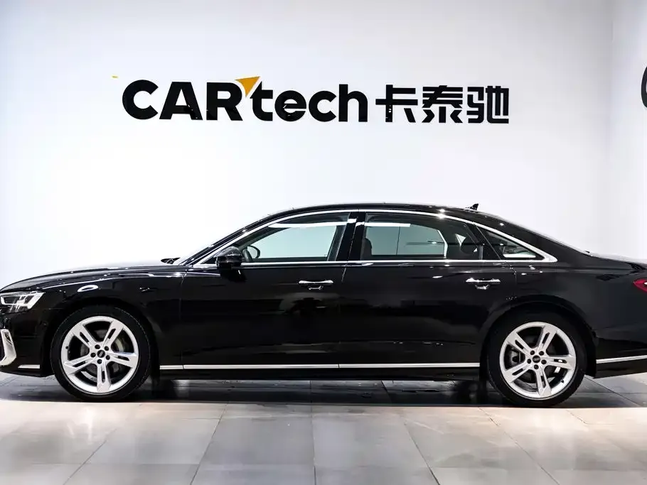 Audi A8 — фото 5