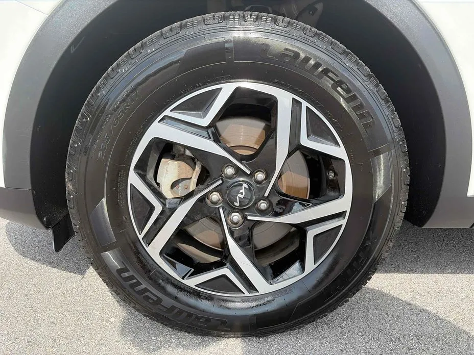 Kia Sportage — фото 10