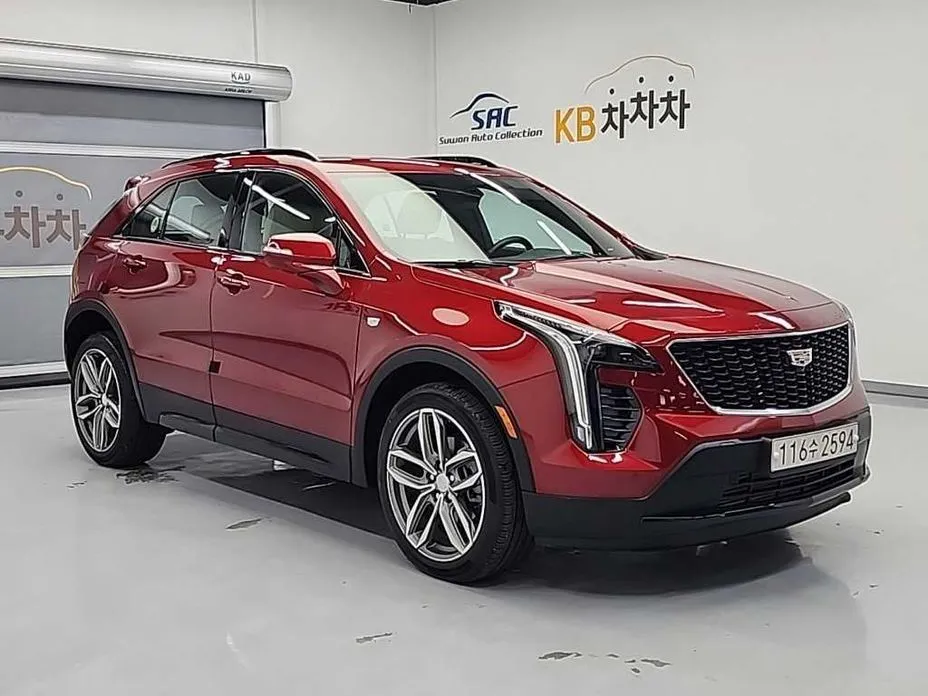 Cadillac XT4 — фото 10