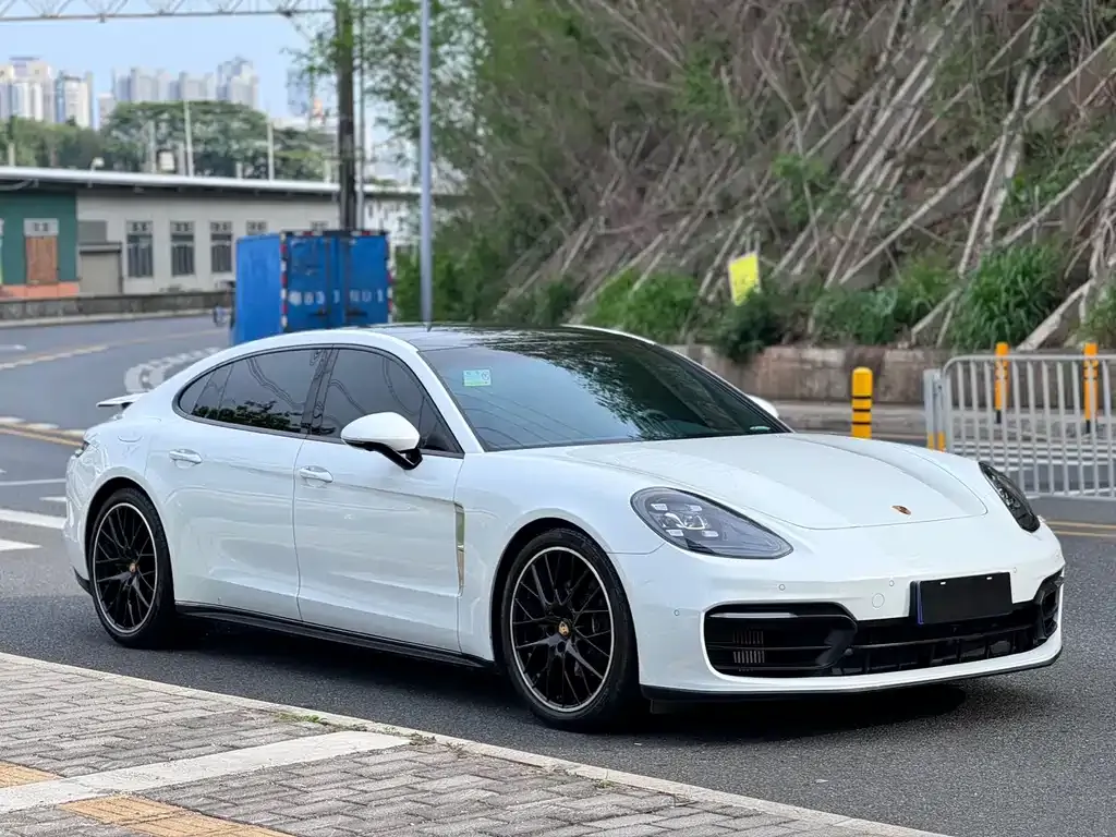 Porsche Panamera — фото 8