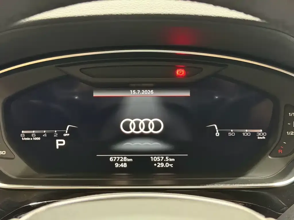 Audi A8 — фото 2