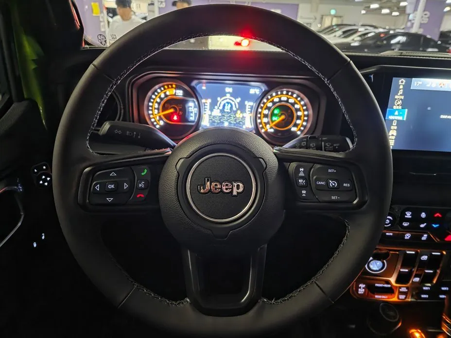 Jeep Wrangler — фото 2