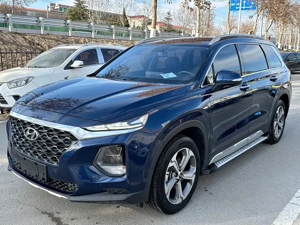 Hyundai Santa Fe — фото 1