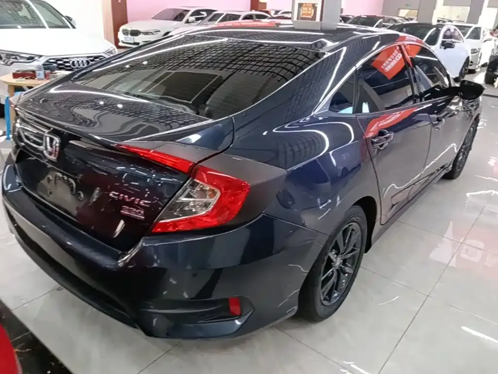 Honda Civic — фото 9