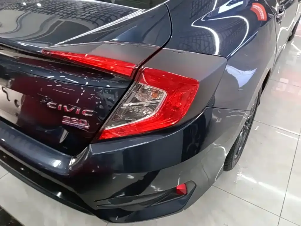 Honda Civic — фото 3