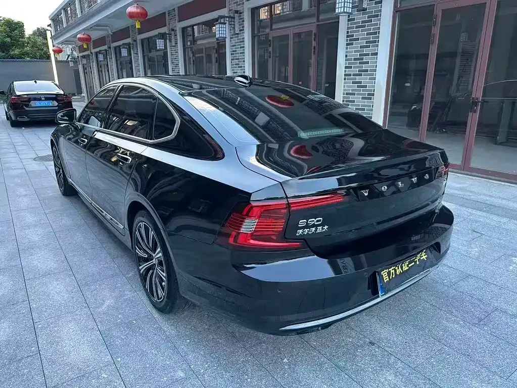 Volvo S90 — фото 9
