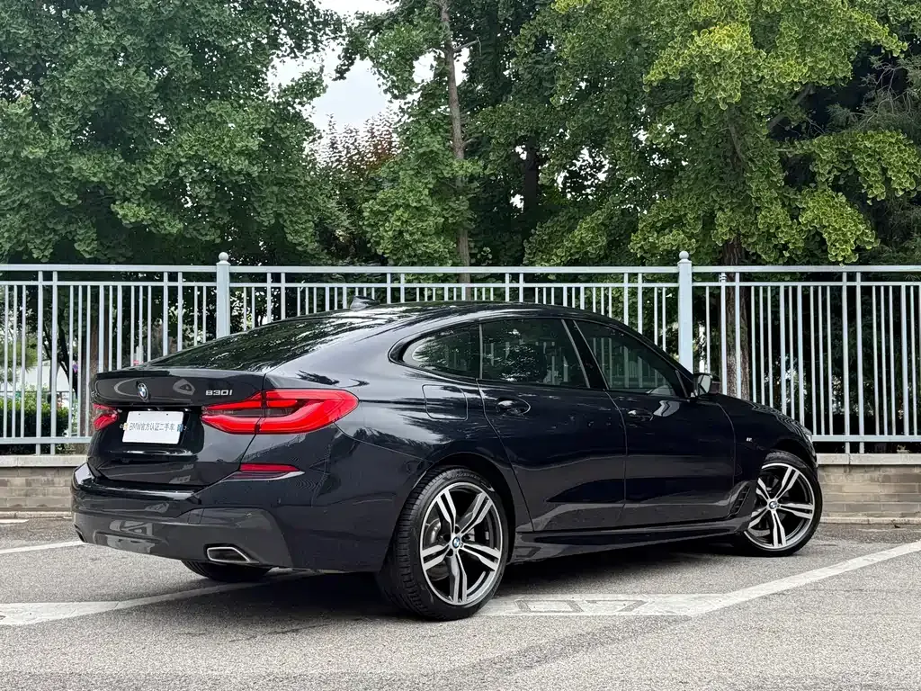 BMW 6 Series GT — фото 9