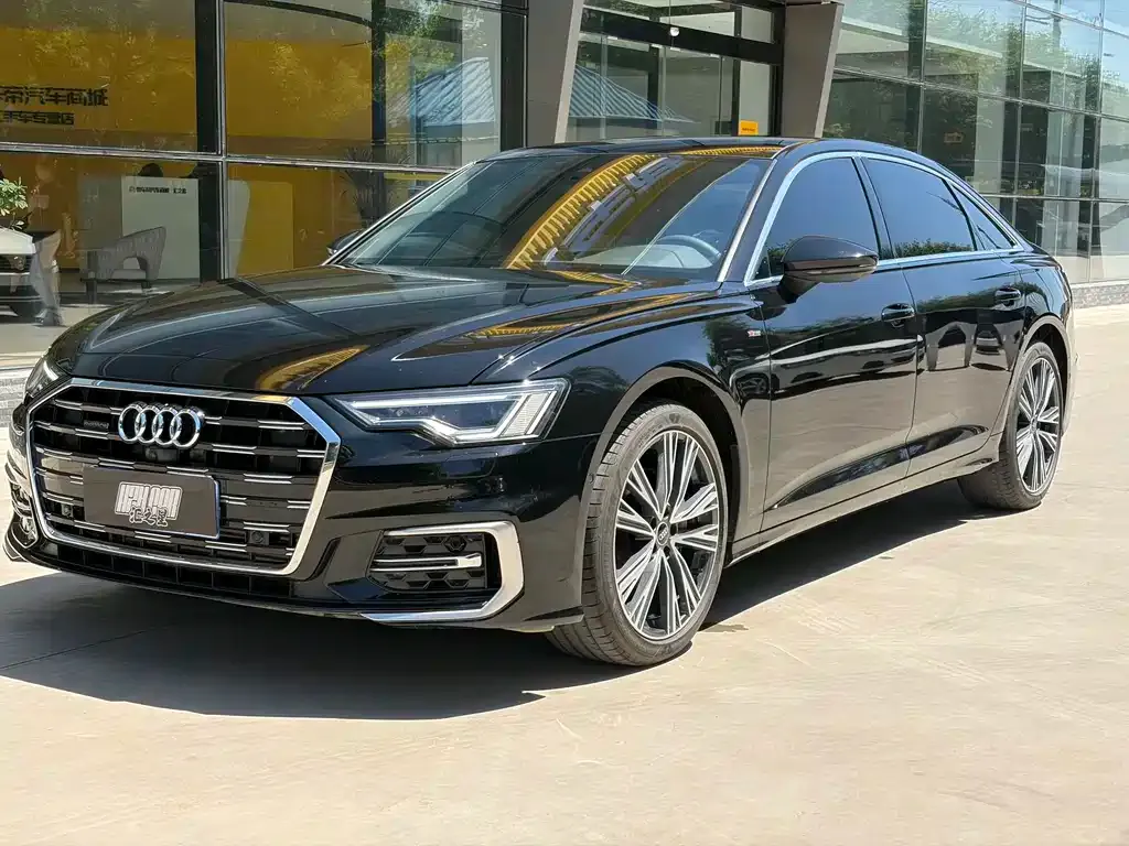 Audi A6L — фото 1