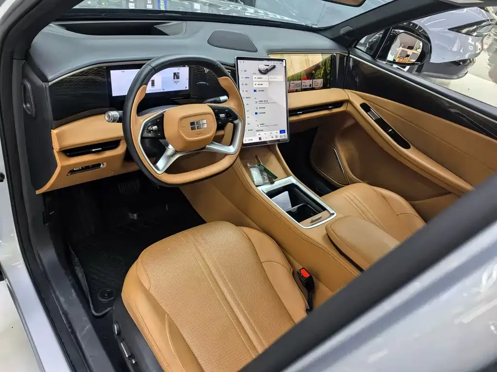 Geely Galaxy L7 — фото 2