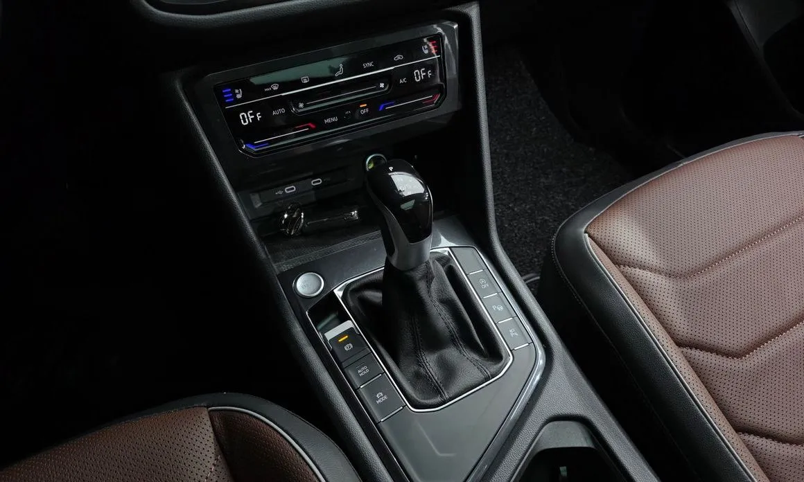 Volkswagen Tiguan — фото 7