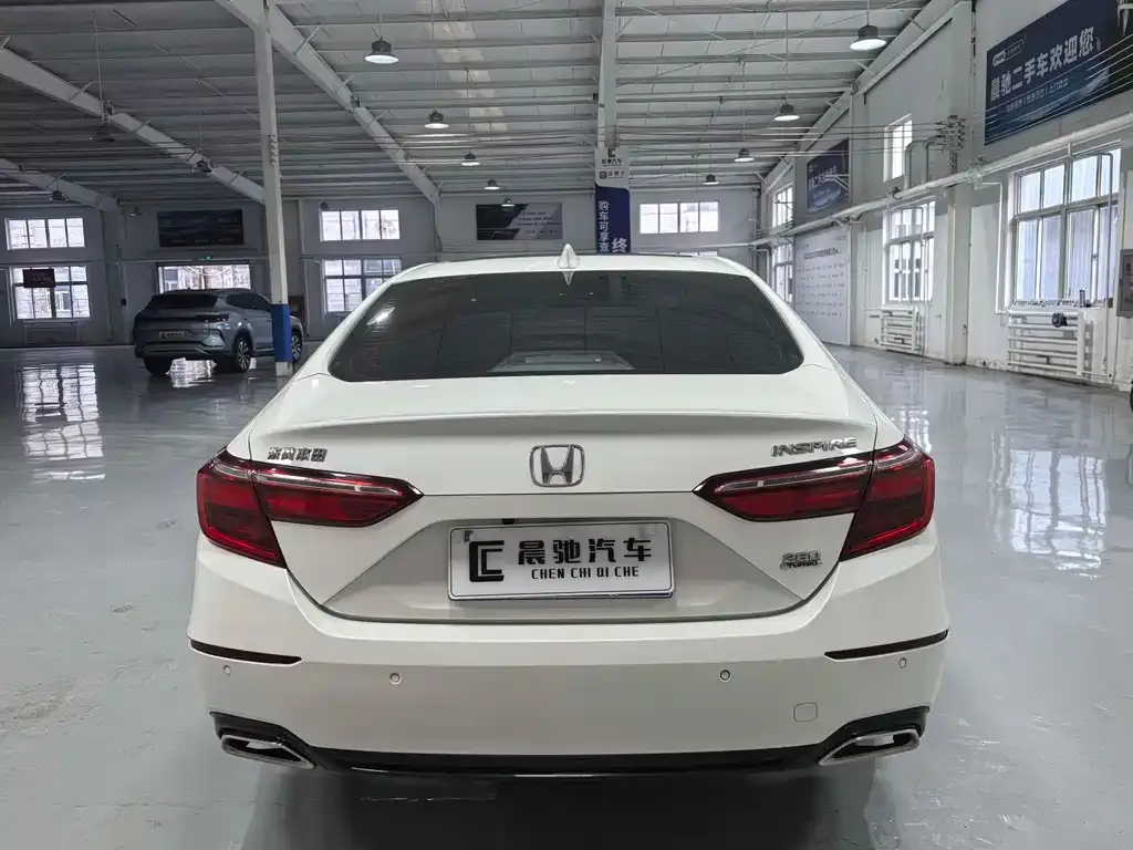 Honda Inspire — фото 6