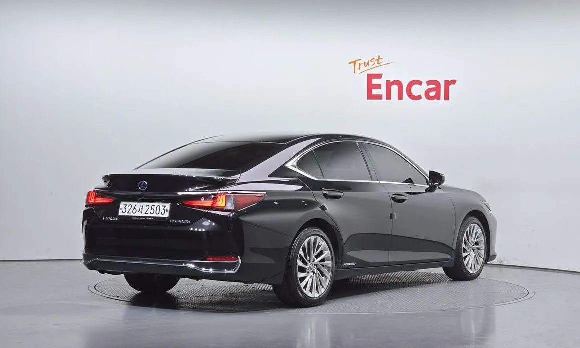 Lexus ES 2021 из KR, фото 2