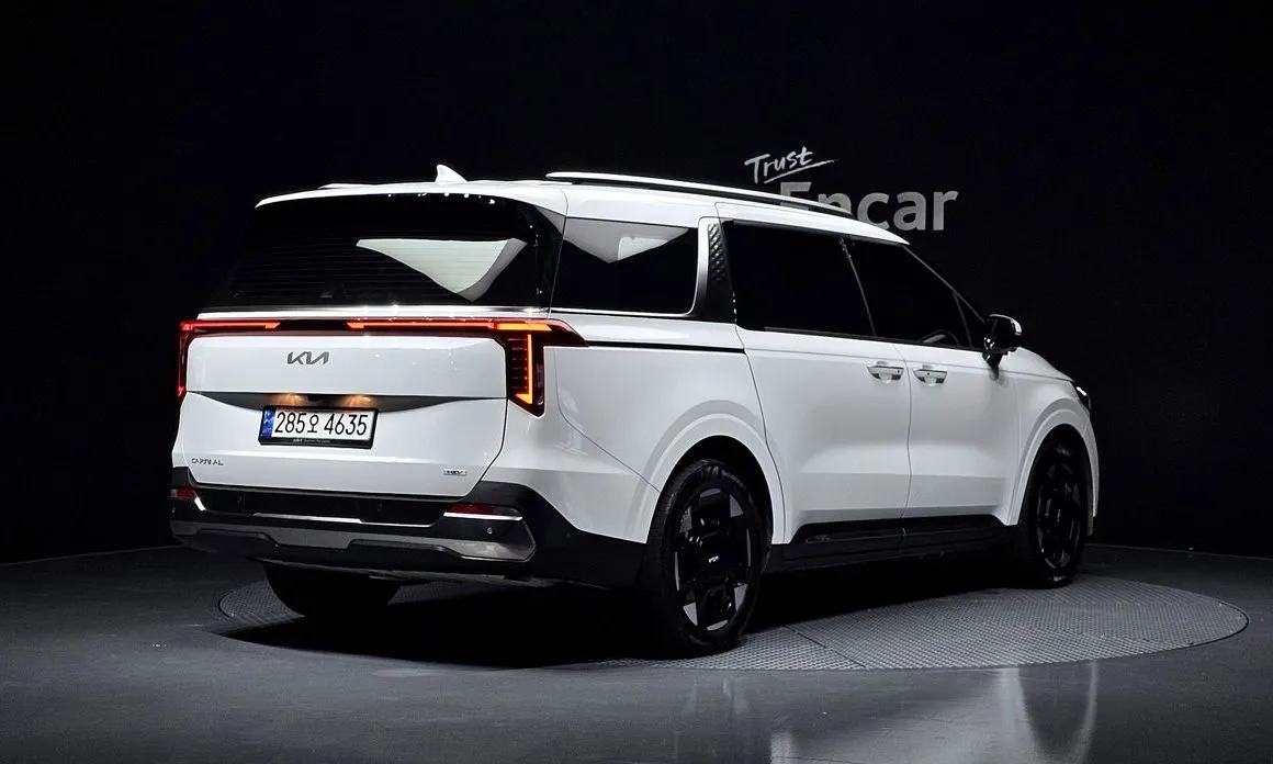 Kia Carnival — фото 5