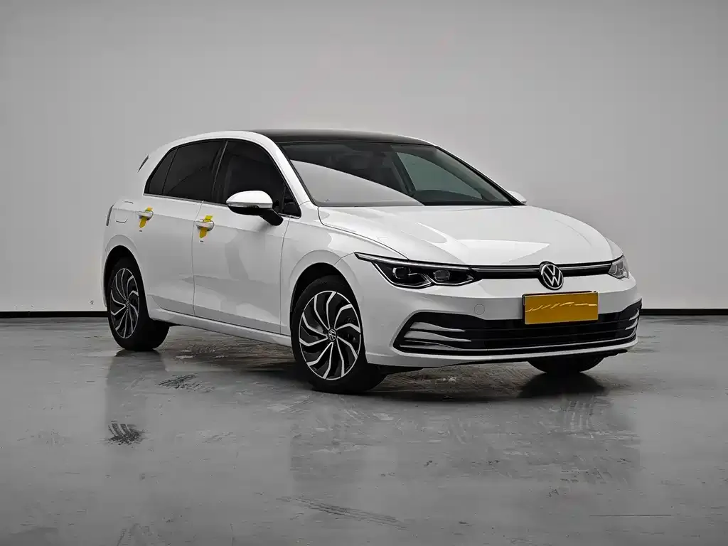 Volkswagen Golf — фото 10