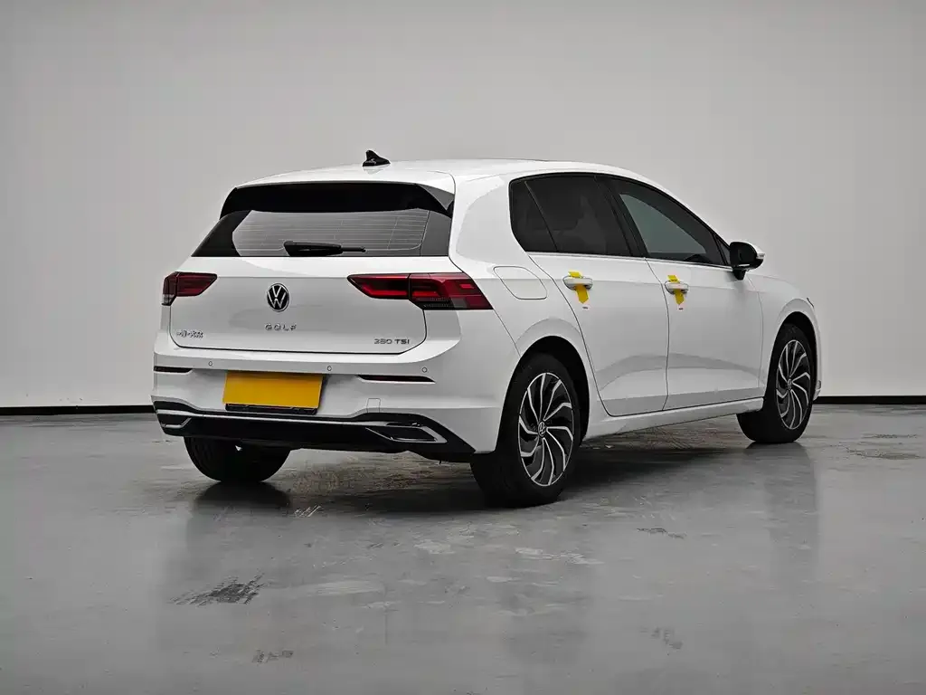 Volkswagen Golf — фото 5