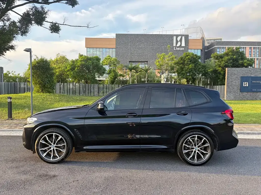 BMW X3 — фото 10