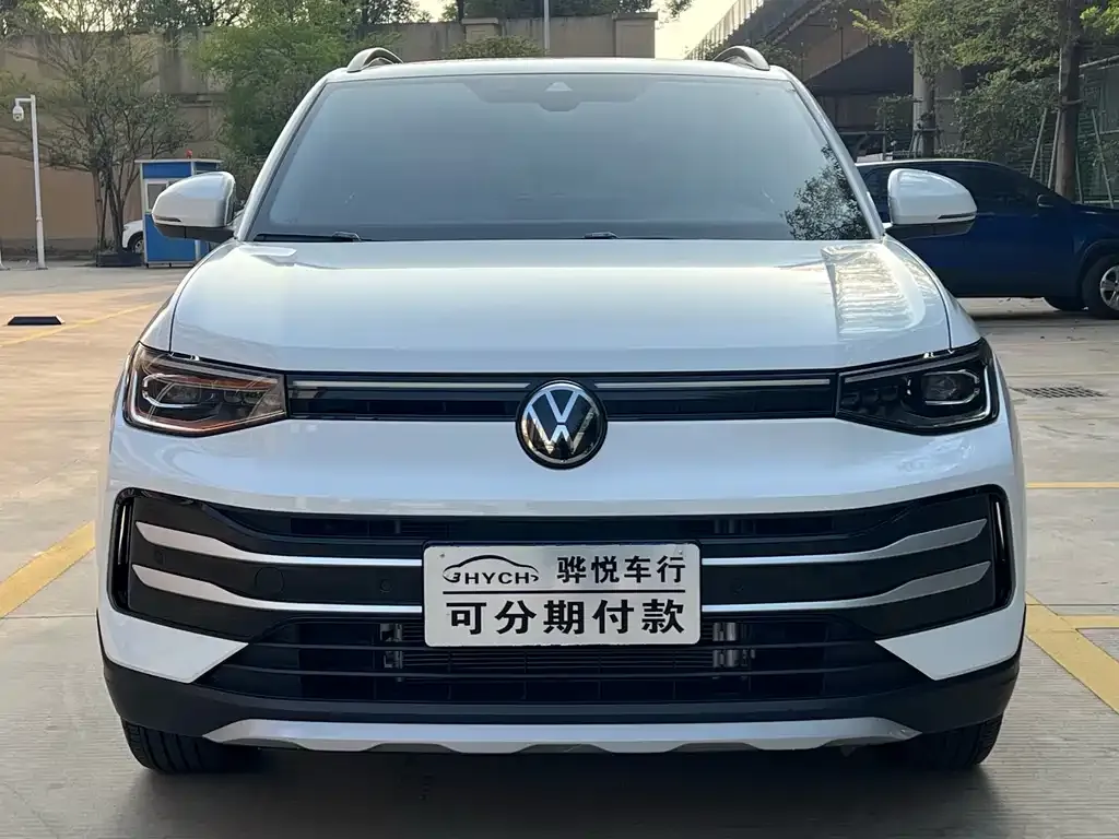 Volkswagen Tharu — фото 1