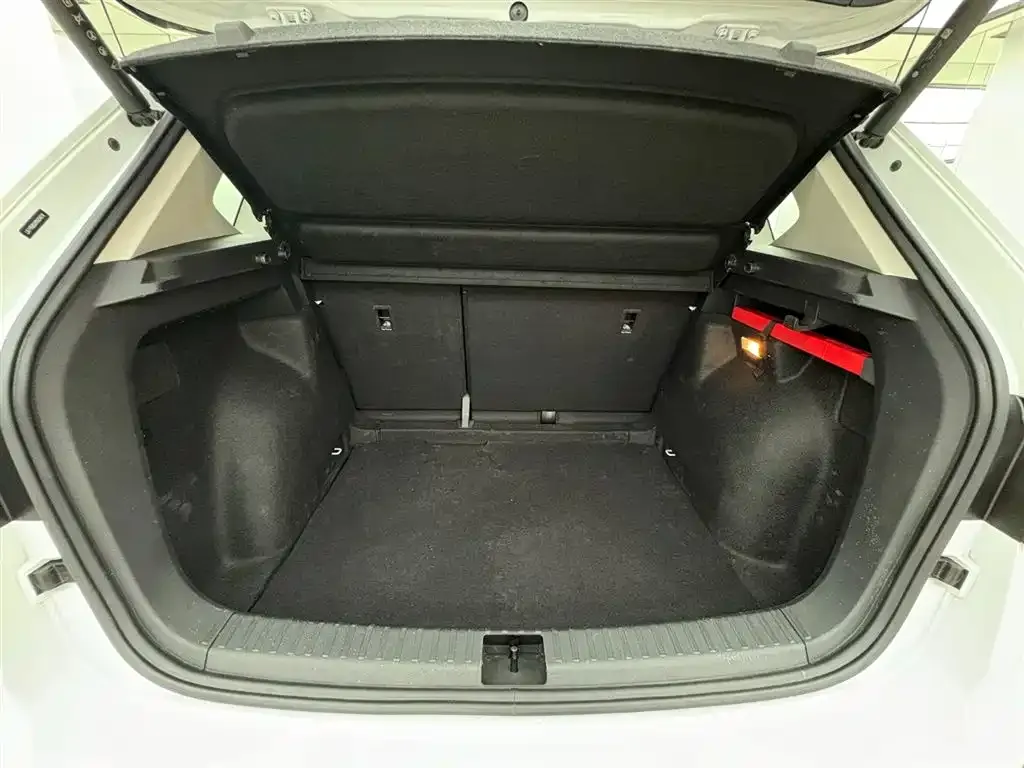 Volkswagen Tharu — фото 8