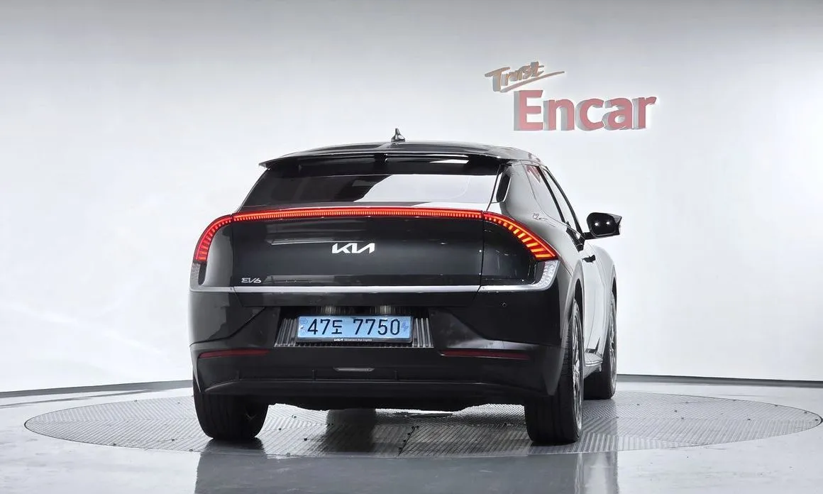 Kia EV6 2023 из KR, фото 3
