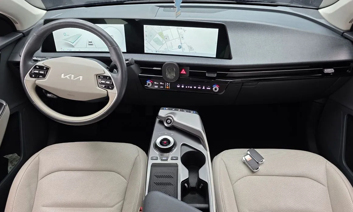 Kia EV6 2023 из KR, фото 6