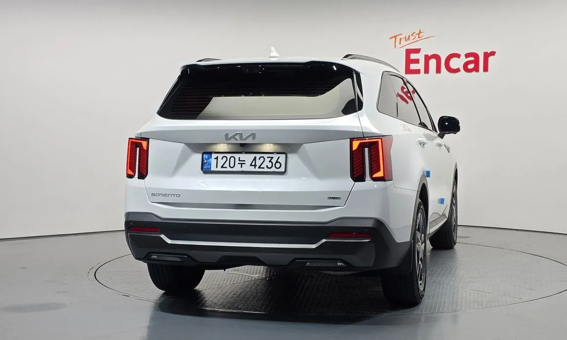 Kia Sorento — фото 5