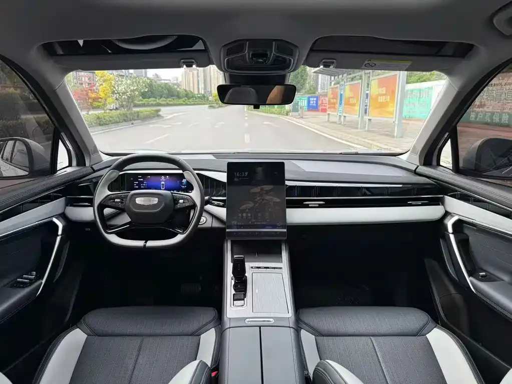 Geely Boyue L 2024 из CN, фото 4