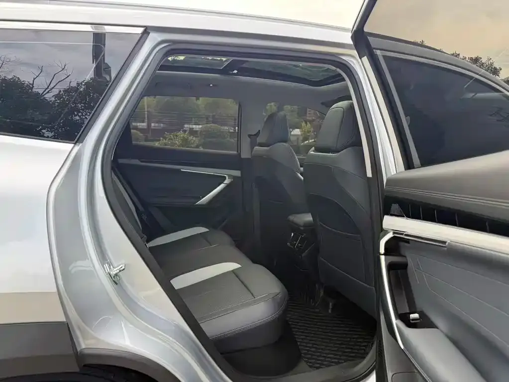 Geely Boyue L 2024 из CN, фото 8