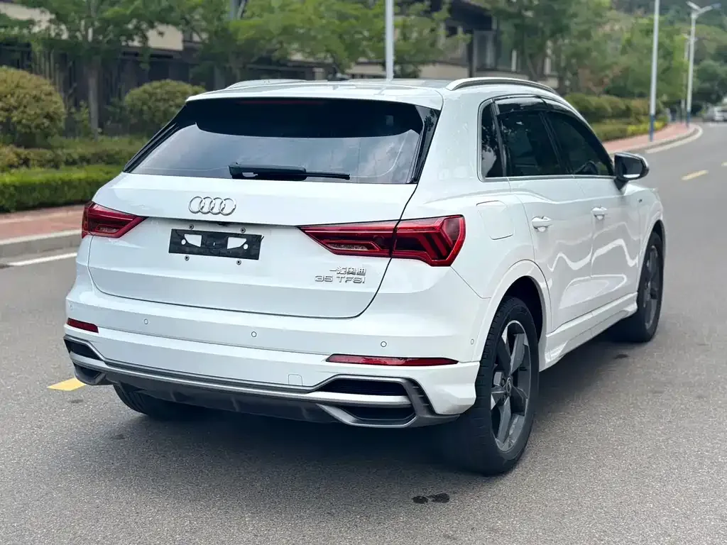 Audi Q3 — фото 6