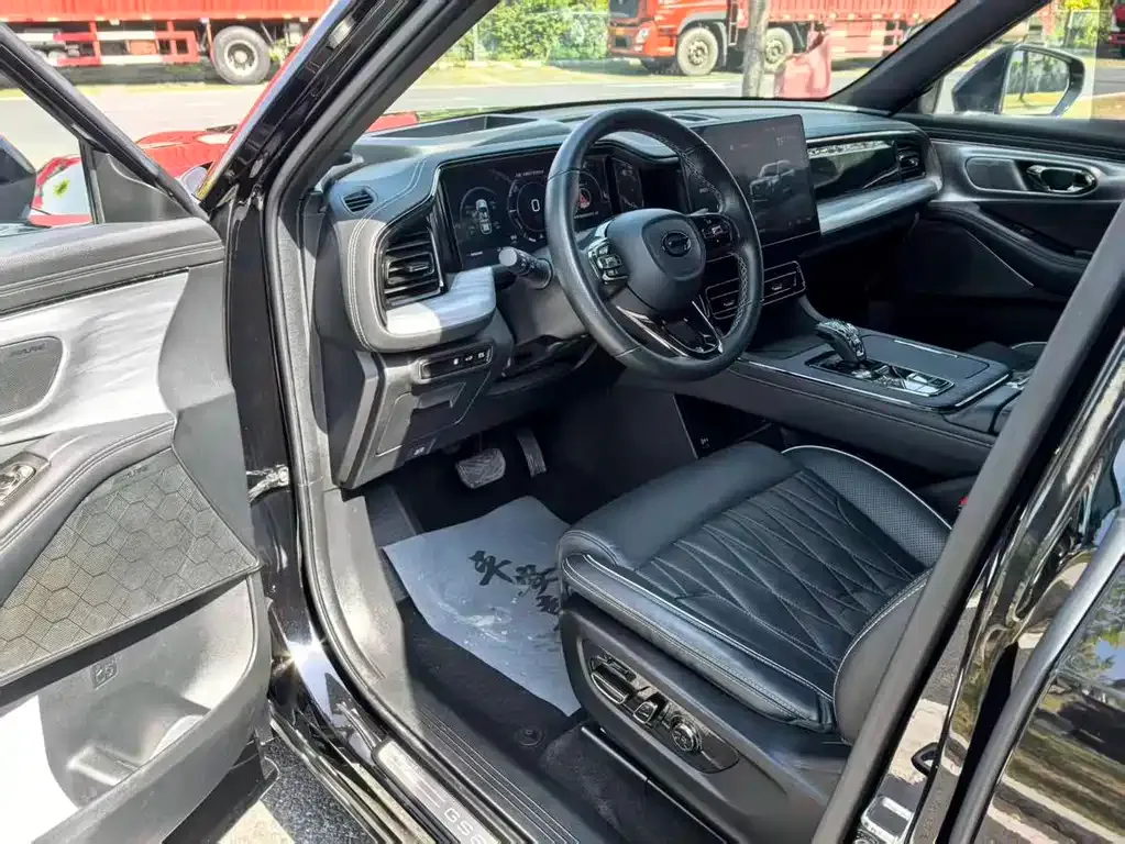 GAC Motor Trumpchi GS8 — фото 2