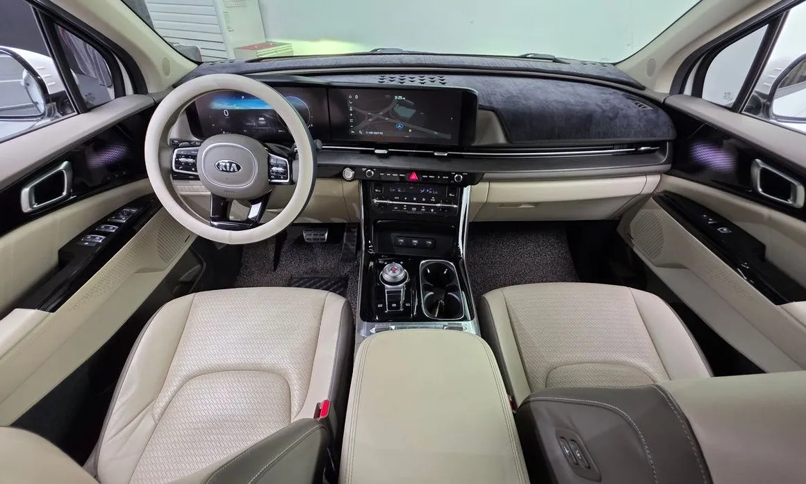 Kia Carnival — фото 10