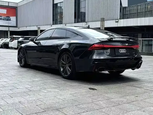 Audi A7 — фото 2