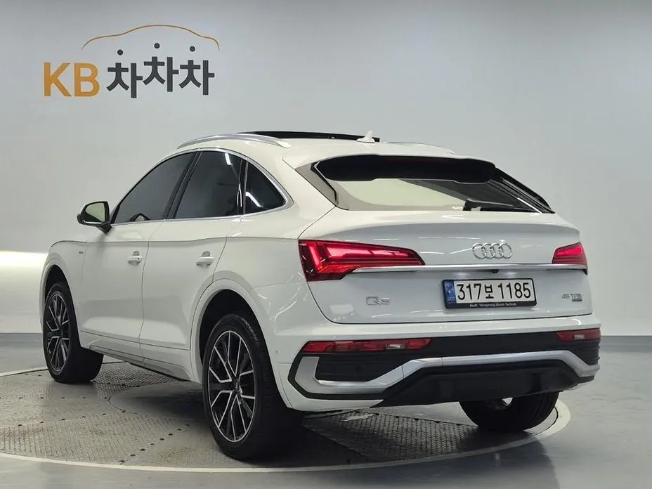 Audi Q5 2022 из KR, фото 7